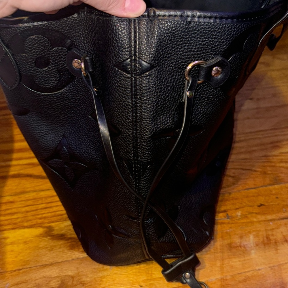 Medium sized tote bag